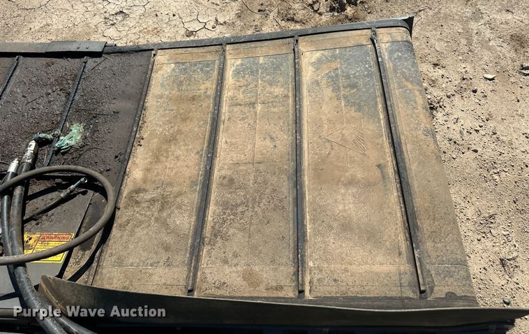 image for item NM9307 AGCO  hay merger