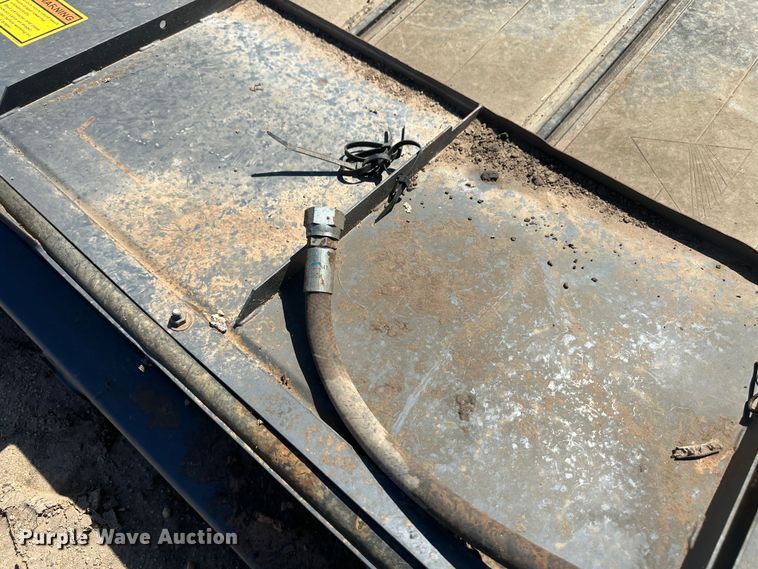 image for item NM9307 AGCO  hay merger