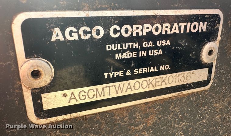 image for item NM9307 AGCO  hay merger