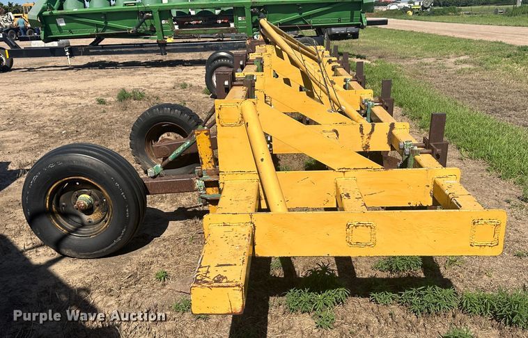 image for item NM9313 Row crop cultivator