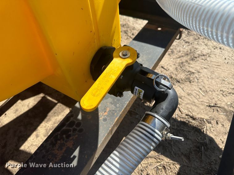 image for item NM9316 Nurse tank trailer