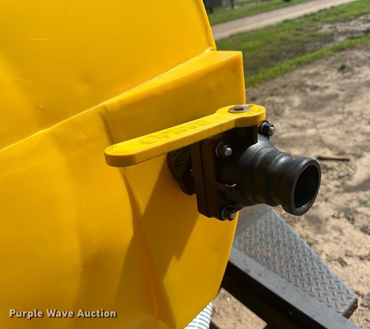 image for item NM9316 Nurse tank trailer