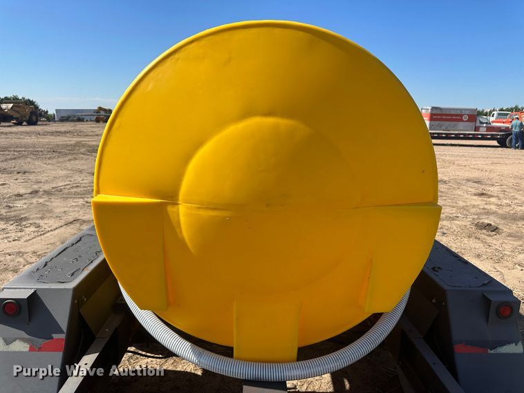 image for item NM9316 Nurse tank trailer