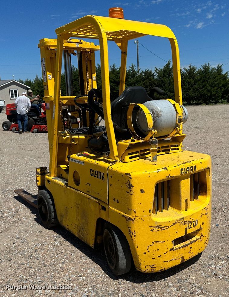 image for item NM9340 Clark C500-45  forklift
