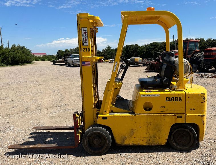 image for item NM9340 Clark C500-45  forklift