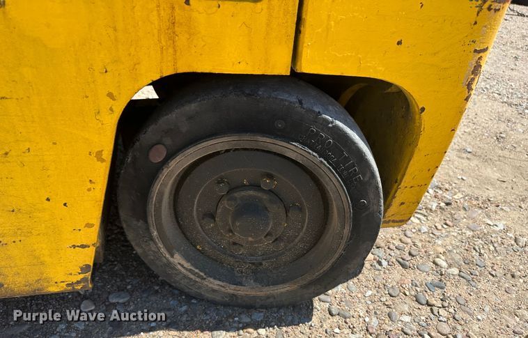 image for item NM9340 Clark C500-45  forklift