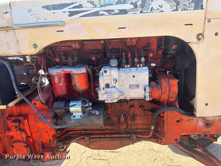 image for item NM9392 Case 831-6 tractor