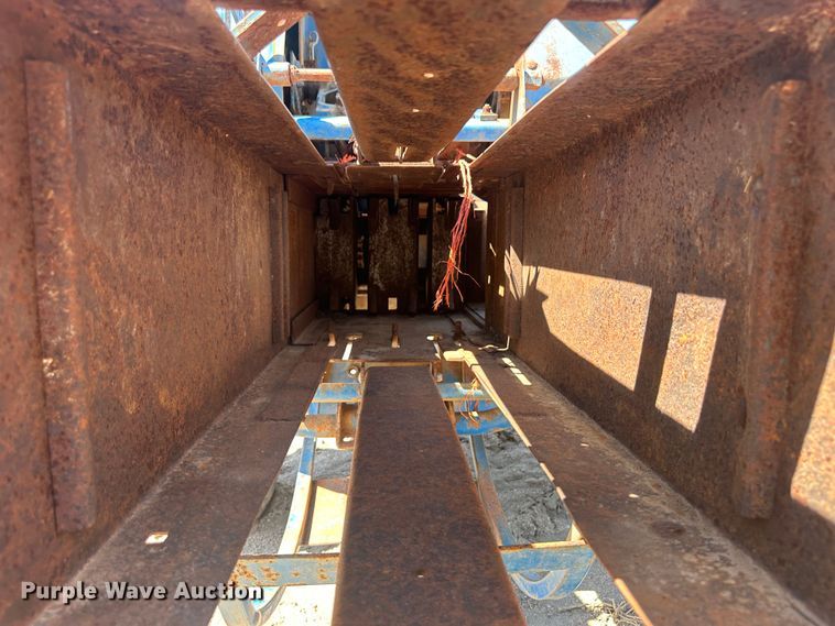 image for item NM9404 Ford 530  small square baler