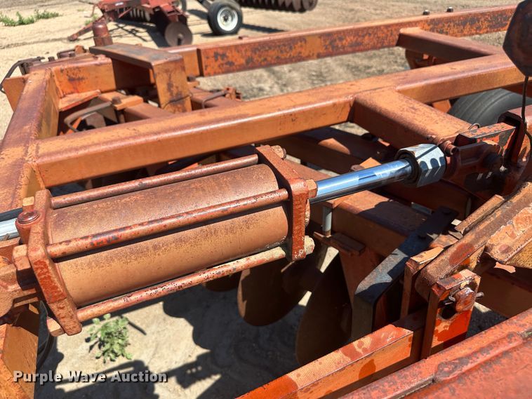 image for item NM9405 Miller  off-set disk