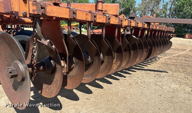 image for item NM9405 Miller  off-set disk