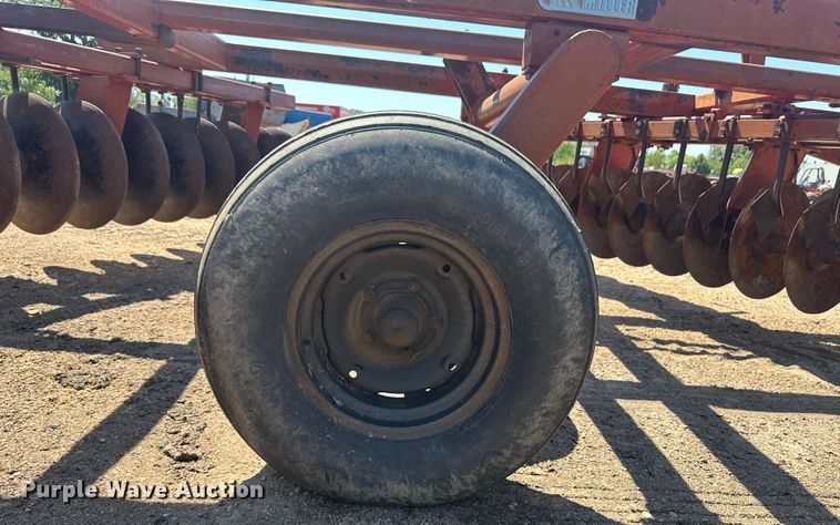 image for item NM9405 Miller  off-set disk