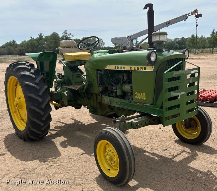 image for item NM9438 1963 John Deere 2010  tractor