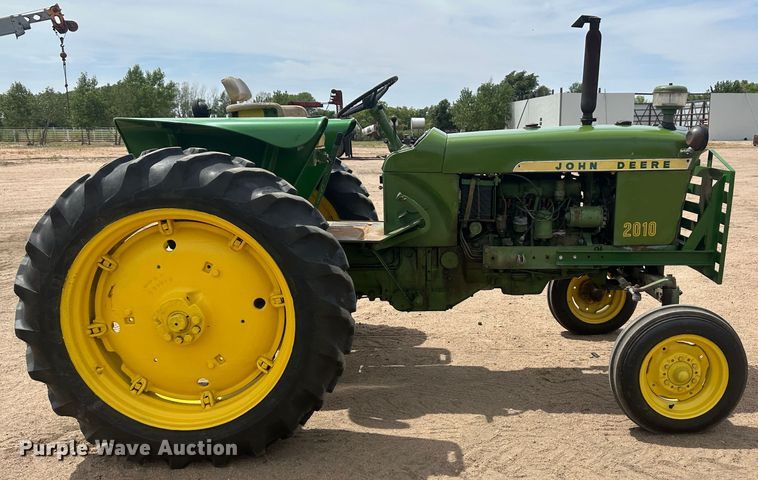 image for item NM9438 1963 John Deere 2010  tractor