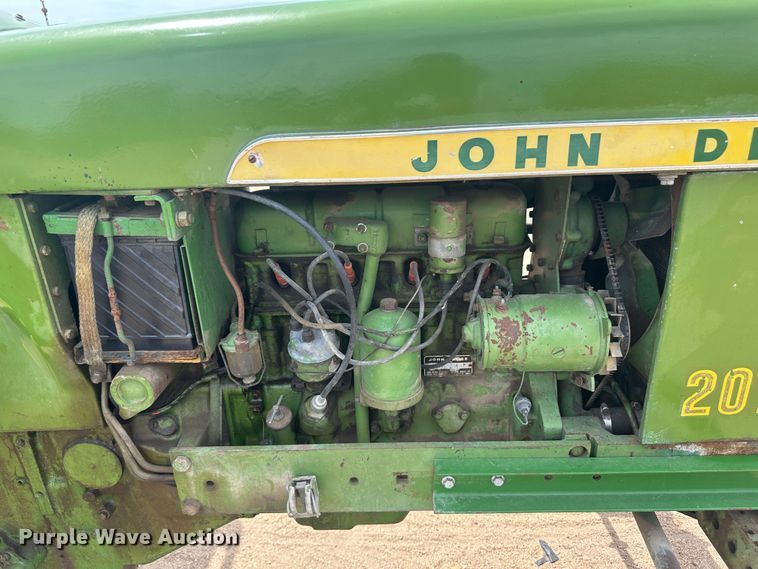 image for item NM9438 1963 John Deere 2010  tractor
