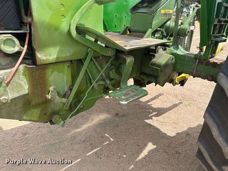 image for item NM9438 1963 John Deere 2010  tractor