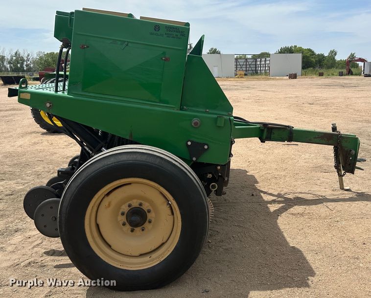 image for item NM9439 Great Plains 1005NG  no-till grain drill