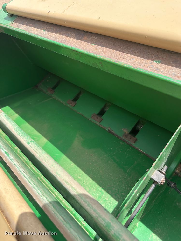 image for item NM9439 Great Plains 1005NG  no-till grain drill