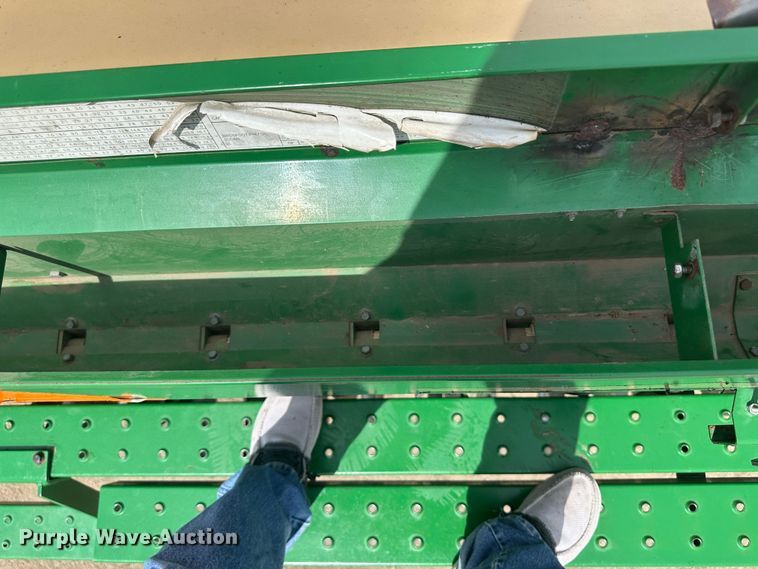 image for item NM9439 Great Plains 1005NG  no-till grain drill