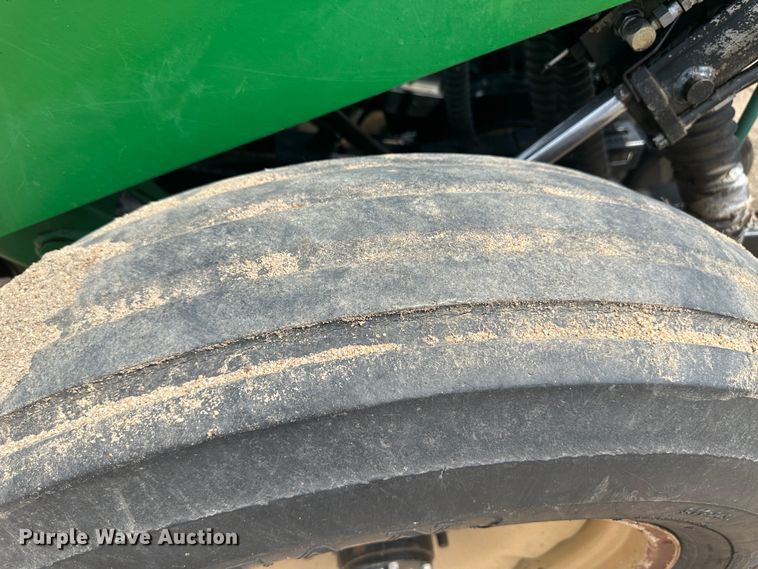 image for item NM9439 Great Plains 1005NG  no-till grain drill