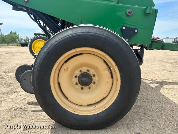 image for item NM9439 Great Plains 1005NG  no-till grain drill