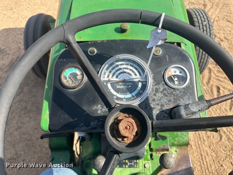 image for item NM9442 1966 John Deere 2020 tractor
