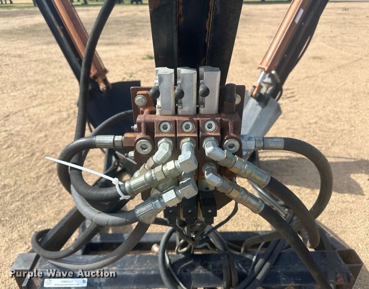 image for item NM9443 Oasis  skid steer tree spade