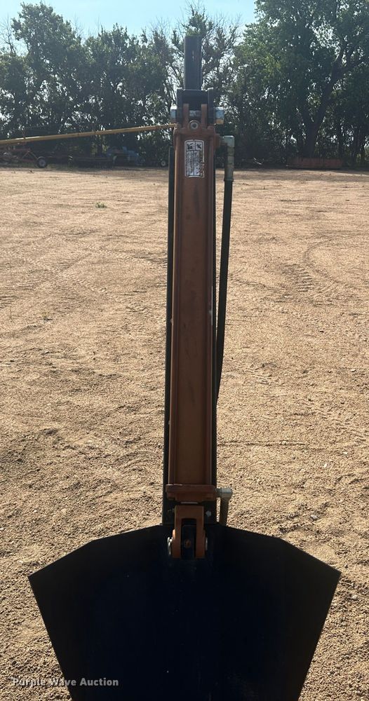 image for item NM9443 Oasis  skid steer tree spade