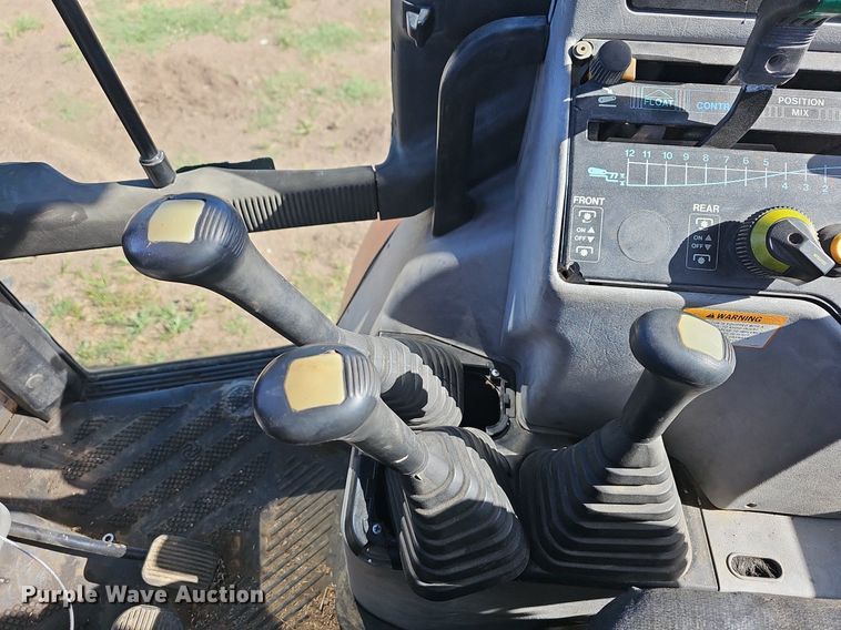 image for item NT9759 1993 AGCO 8630  MFWD tractor