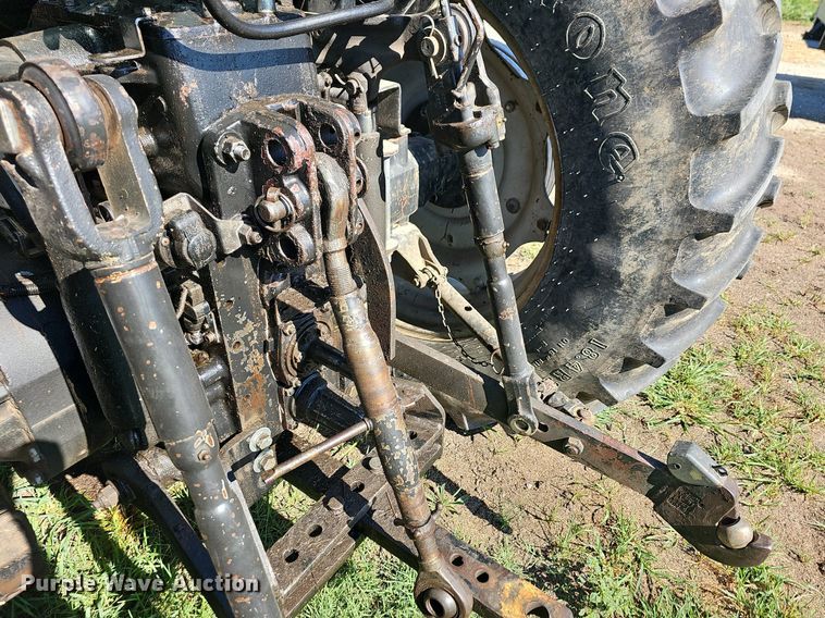 image for item NT9759 1993 AGCO 8630  MFWD tractor