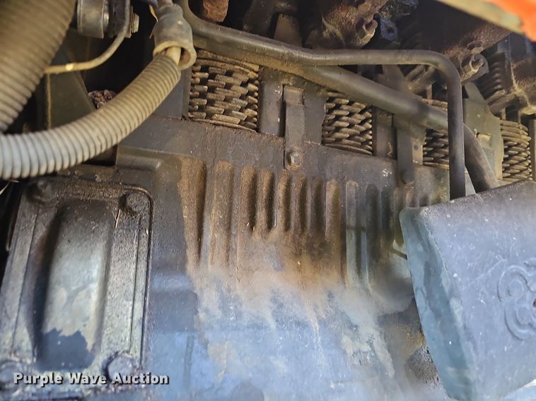 image for item NT9759 1993 AGCO 8630  MFWD tractor