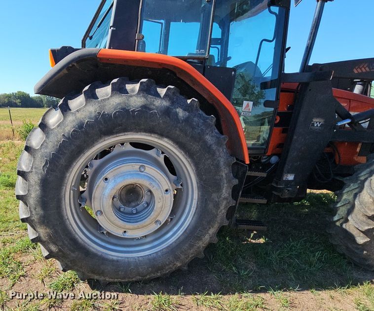 image for item NT9759 1993 AGCO 8630  MFWD tractor