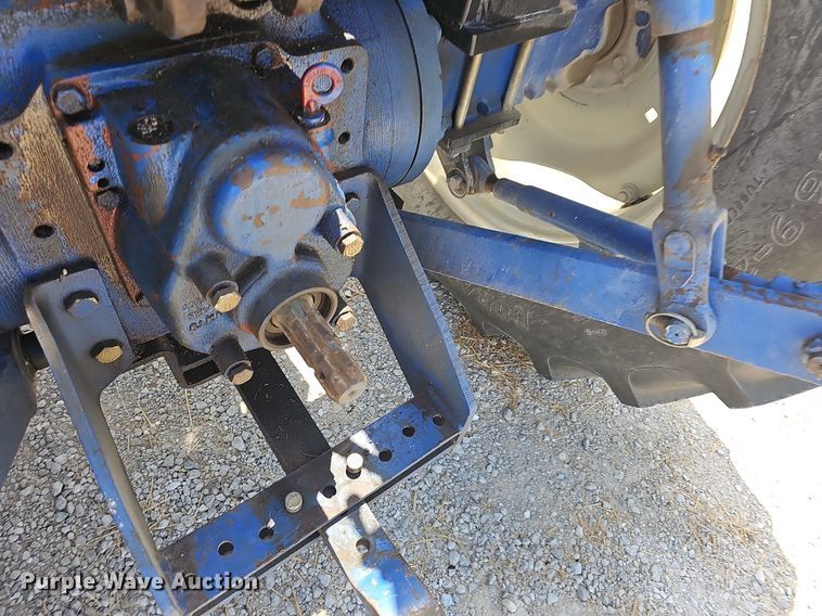 image for item NT9761 Montana 665  tractor