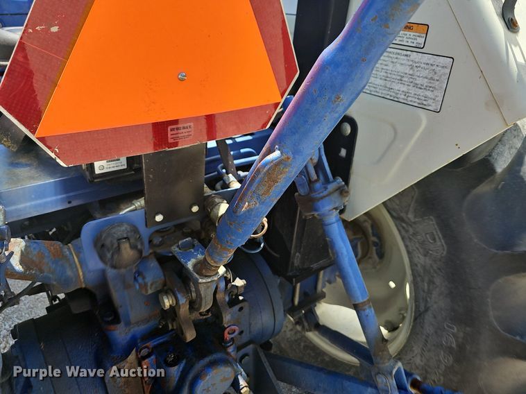 image for item NT9761 Montana 665  tractor