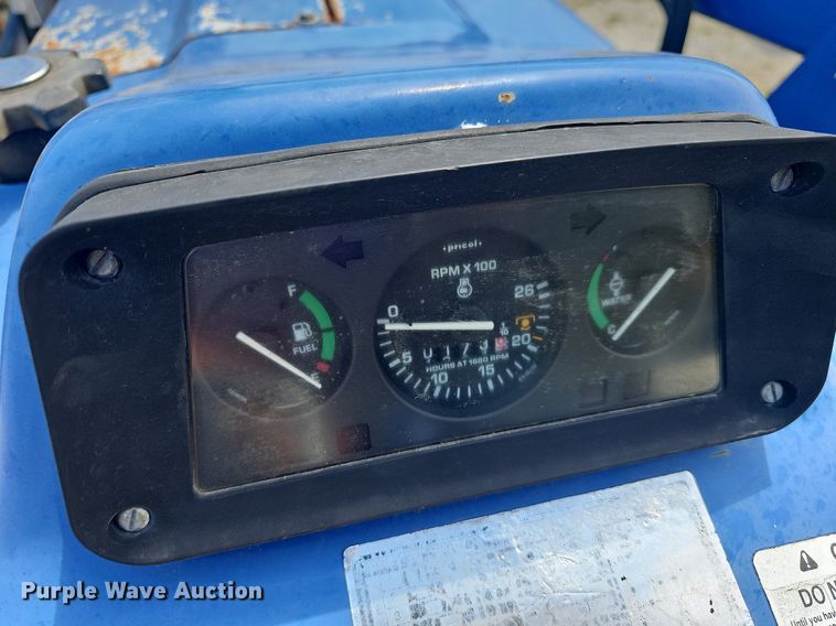 image for item NT9761 Montana 665  tractor