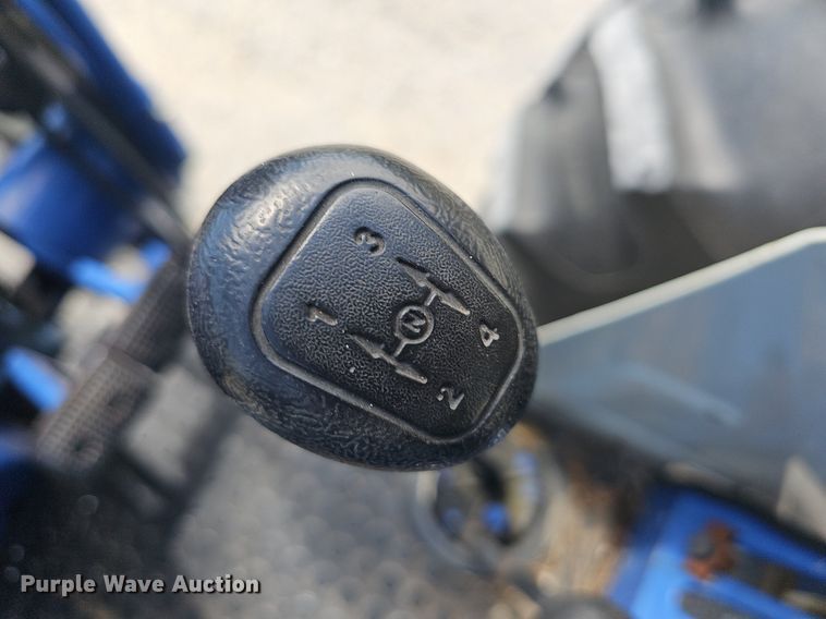 image for item NT9761 Montana 665  tractor