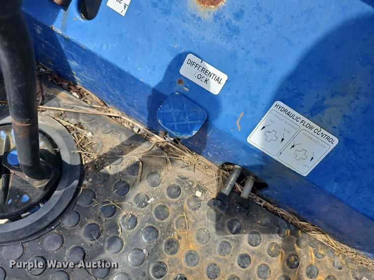 image for item NT9761 Montana 665  tractor