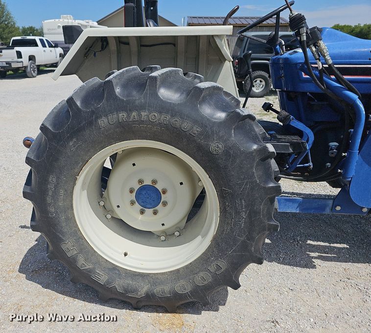 image for item NT9761 Montana 665  tractor