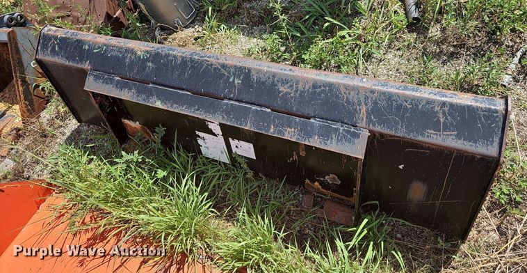 image for item NT9761 Montana 665  tractor