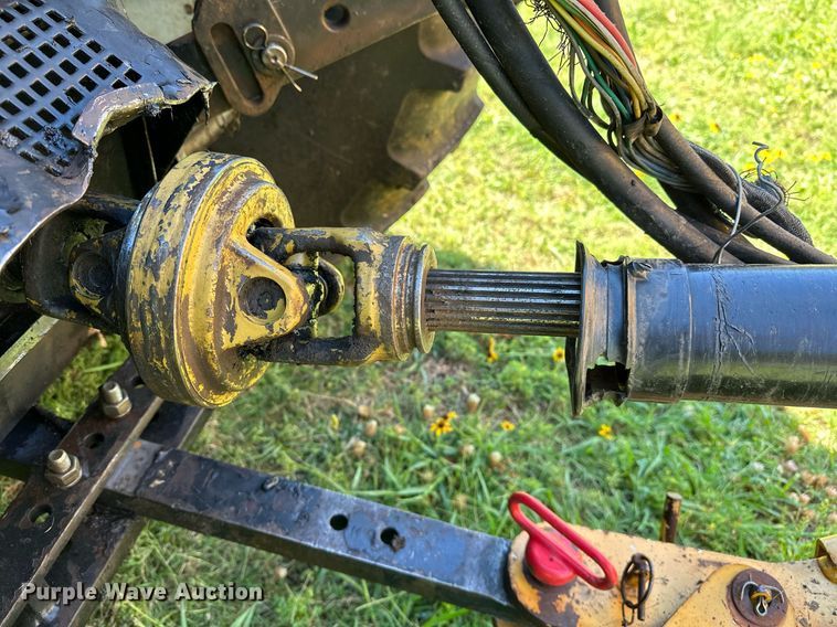 image for item OC9094 2013 Vermeer 604 Super M  round baler