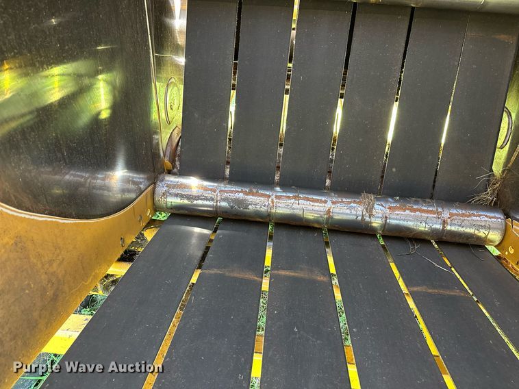 image for item OC9094 2013 Vermeer 604 Super M  round baler