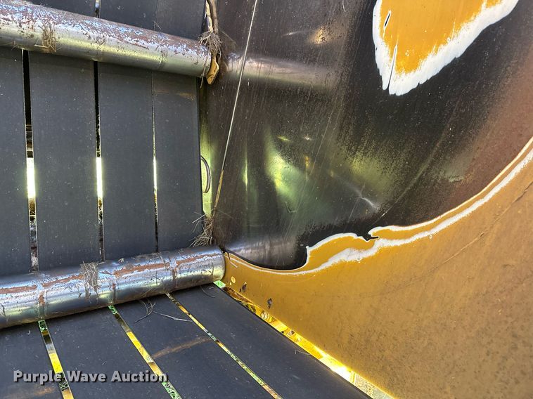 image for item OC9094 2013 Vermeer 604 Super M  round baler