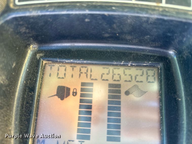 image for item OC9094 2013 Vermeer 604 Super M  round baler