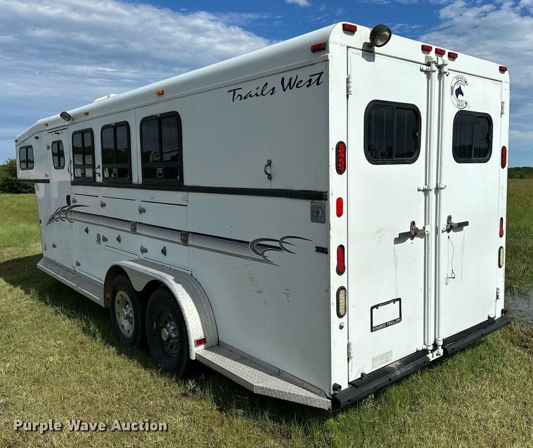 image for item OC9099 2002 Trails West  horse trailer