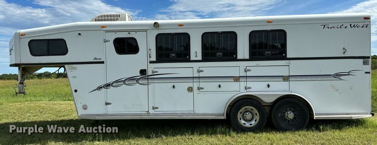image for item OC9099 2002 Trails West  horse trailer