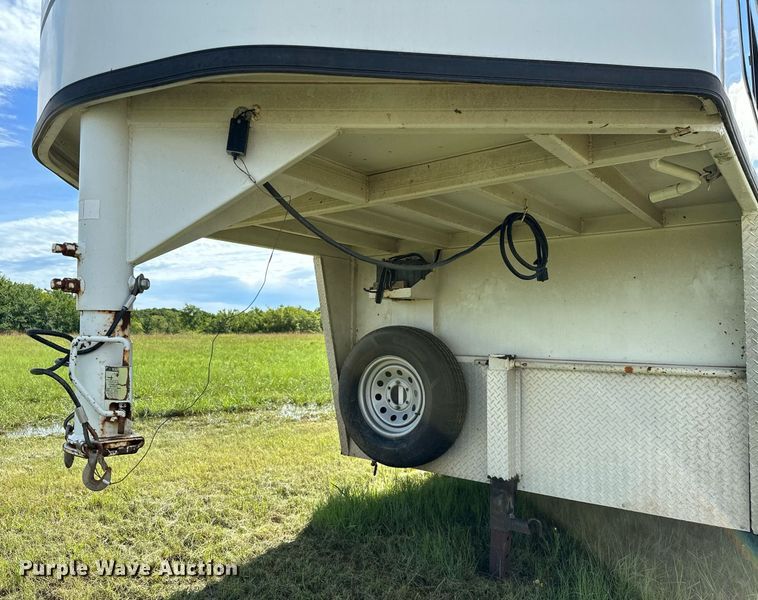 image for item OC9099 2002 Trails West  horse trailer