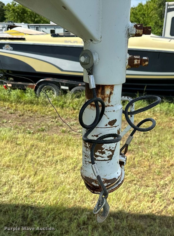 image for item OC9099 2002 Trails West  horse trailer