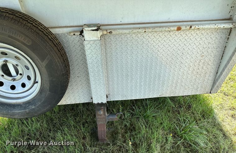 image for item OC9099 2002 Trails West  horse trailer