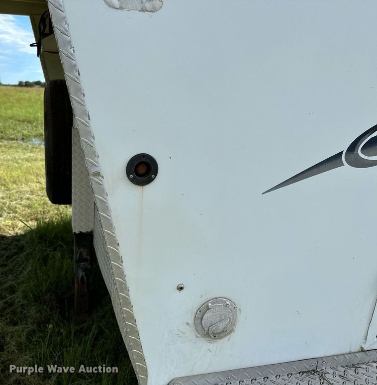 image for item OC9099 2002 Trails West  horse trailer