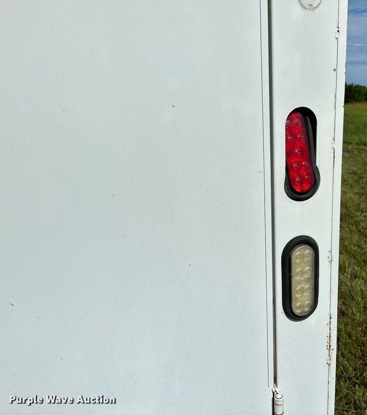 image for item OC9099 2002 Trails West  horse trailer