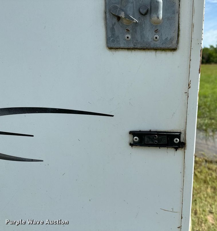 image for item OC9099 2002 Trails West  horse trailer